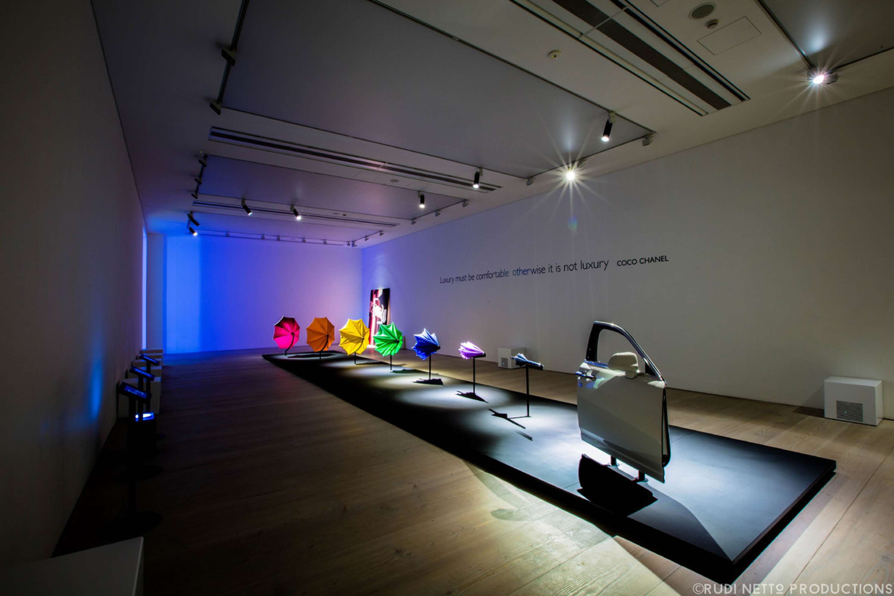 Saatchi Gallery by Rodolfo Netto